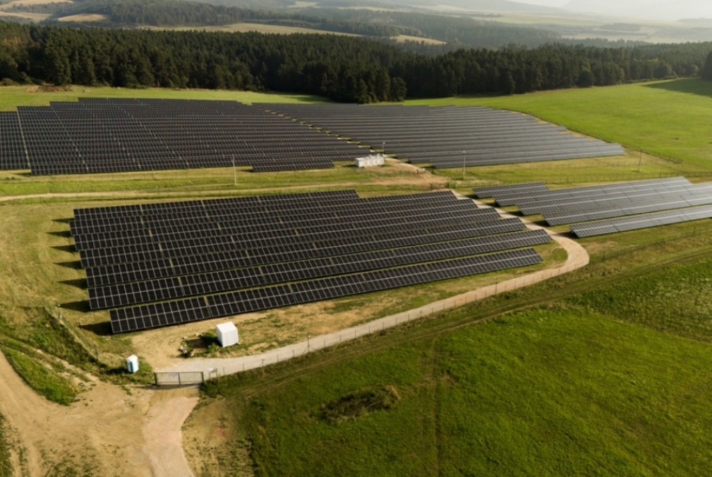 Pripojili sa elektrárne s výkonom 280 MW, ukazujú dáta distribučiek za rok 2024